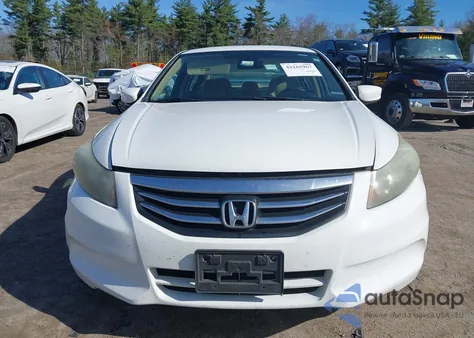 2011 Honda Accord 2.4 Lx z USA, uszkodzony, nr VIN 1HGCP2F3XBA005100